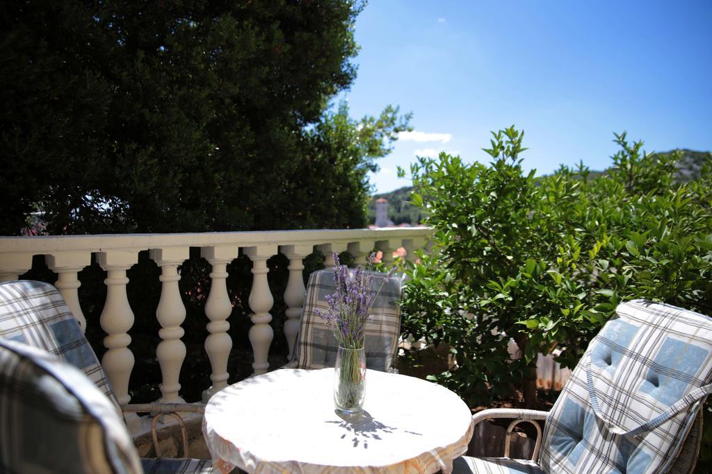 Apartments Roko Tisno Dış mekan fotoğraf